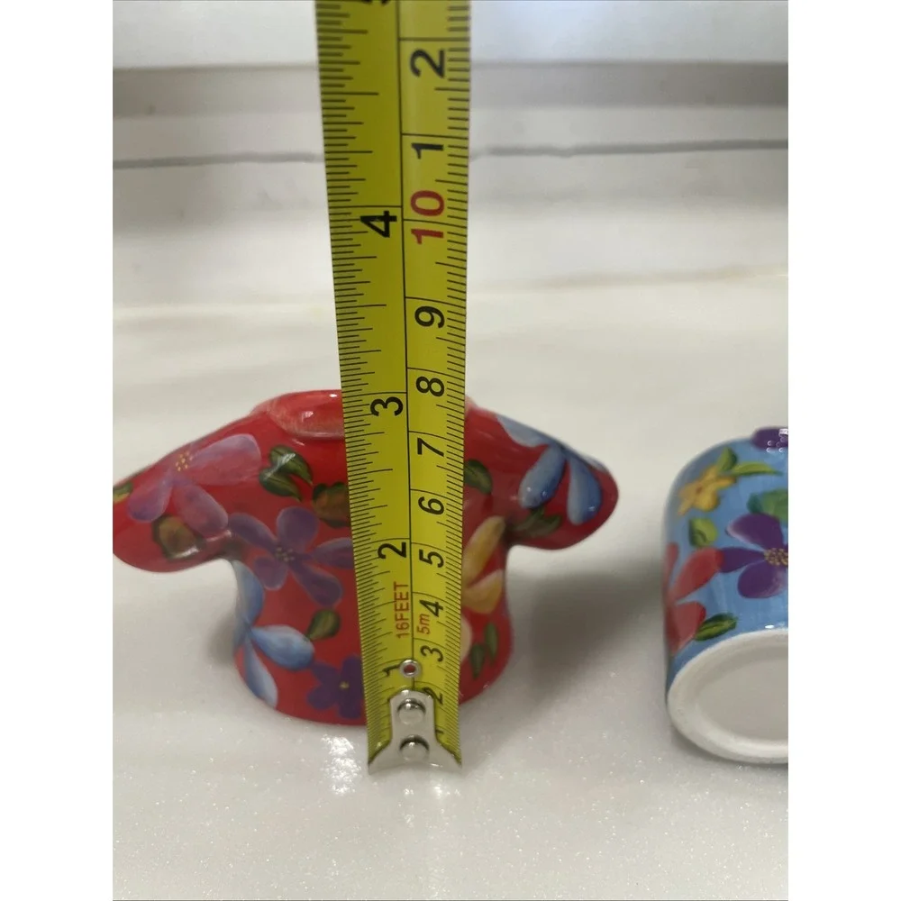 Hawaiian Salt Pepper Shakers Shirt Shorts‎ Hand Painted Tropical Island Tiki Bar